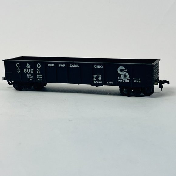 Athearn Trains 3 HO Scale Train Cars Box Car, Coal Car & Car Carrier w One Car - Picture 6 of 8